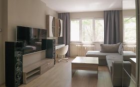 Iztok House Apartment